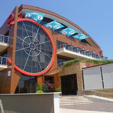 Family Hotel - Restaurant Ring Монтана Екстер'єр фото