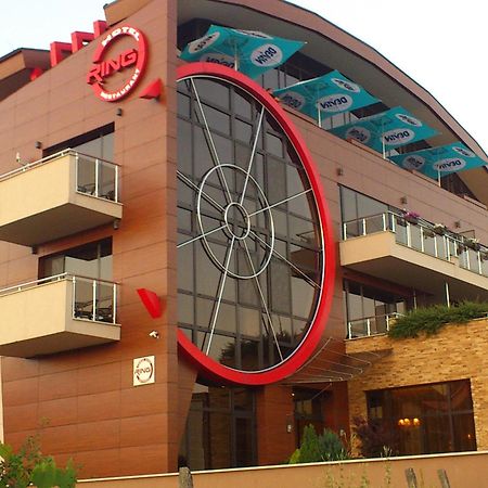 Family Hotel - Restaurant Ring Монтана Екстер'єр фото