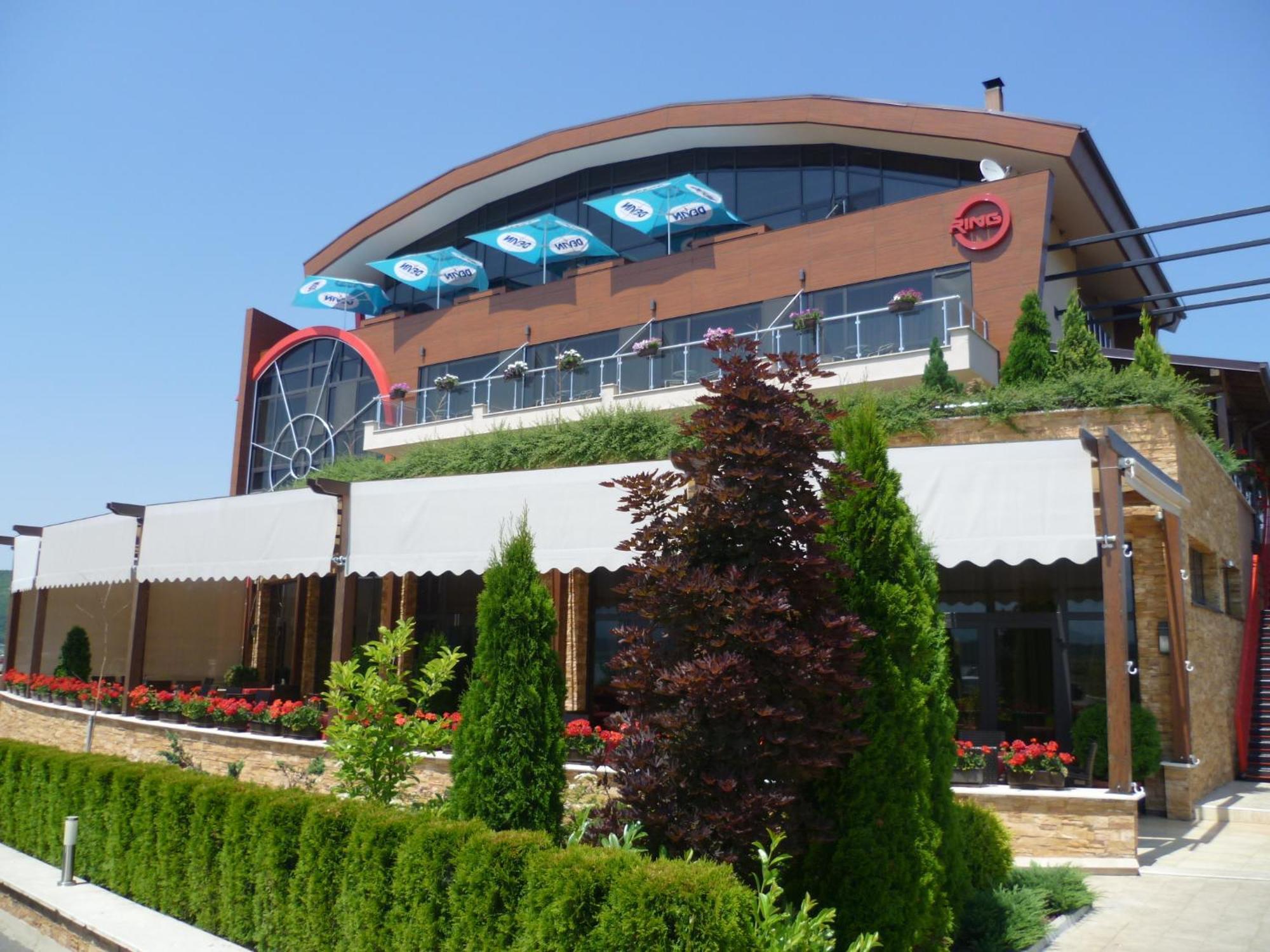 Family Hotel - Restaurant Ring Монтана Екстер'єр фото