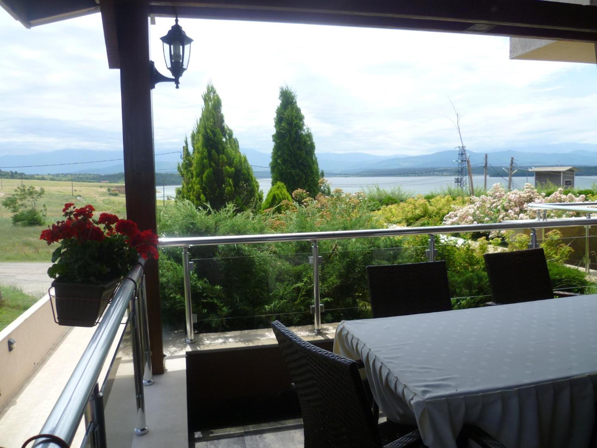 Family Hotel - Restaurant Ring Монтана Екстер'єр фото