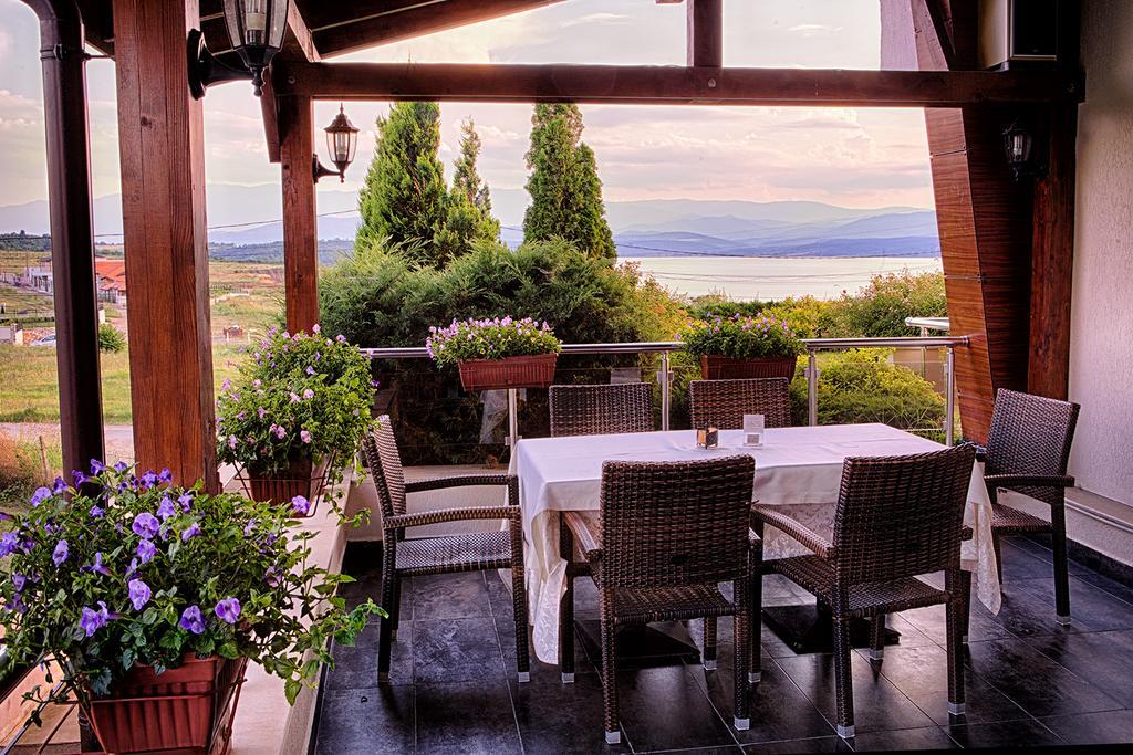 Family Hotel - Restaurant Ring Монтана Екстер'єр фото